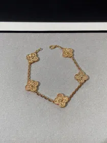Van Cleef & Arpels Lava Gold Four-Leaf Clover Five Flowers-3698  